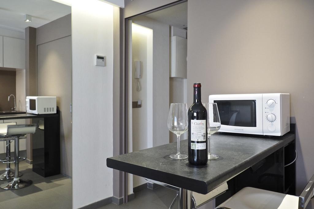 Barcelona Fifteen Central Aparthotel Экстерьер фото