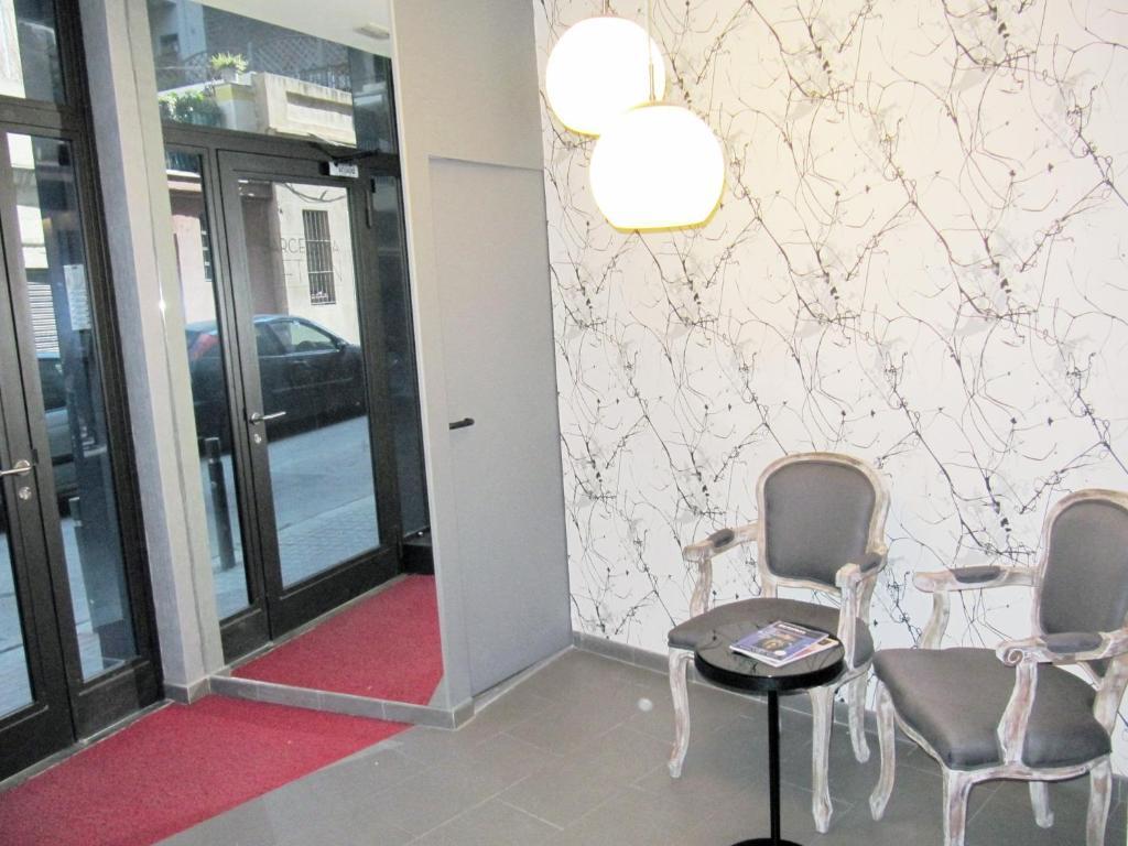 Barcelona Fifteen Central Aparthotel Экстерьер фото