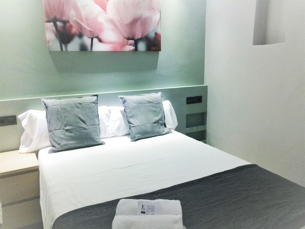 Barcelona Fifteen Central Aparthotel Экстерьер фото