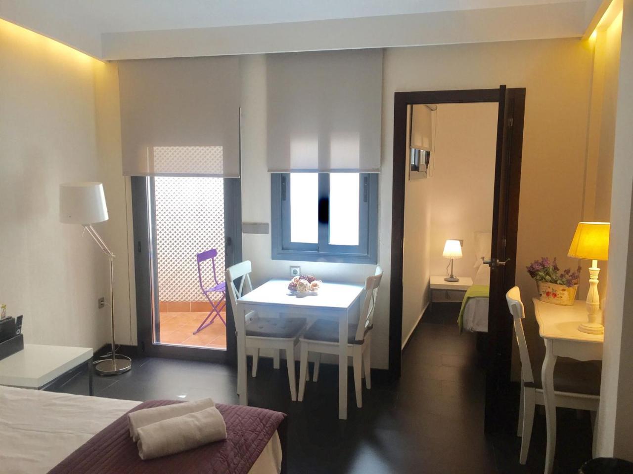 Barcelona Fifteen Central Aparthotel Экстерьер фото