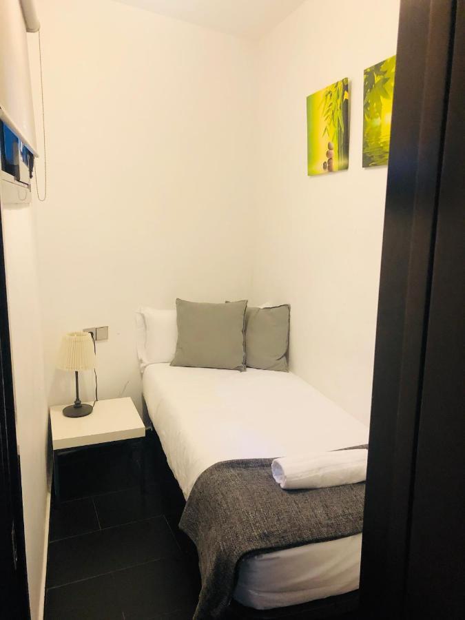 Barcelona Fifteen Central Aparthotel Экстерьер фото
